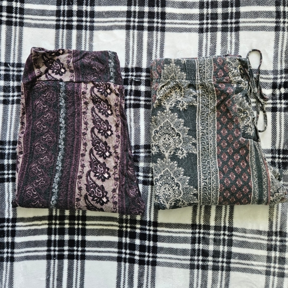 Charlotte Russe Boho Wide-Leg Pants - Pink/Purple and Gray - Picture 4 of 4